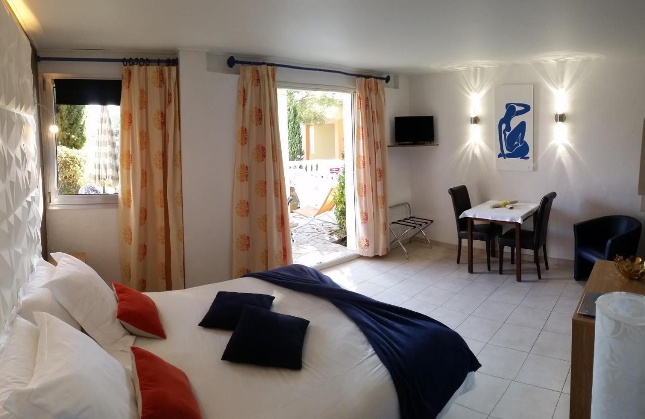 Chambre D'Hotes La Potiniere Saint-Raphael  Bagian luar foto